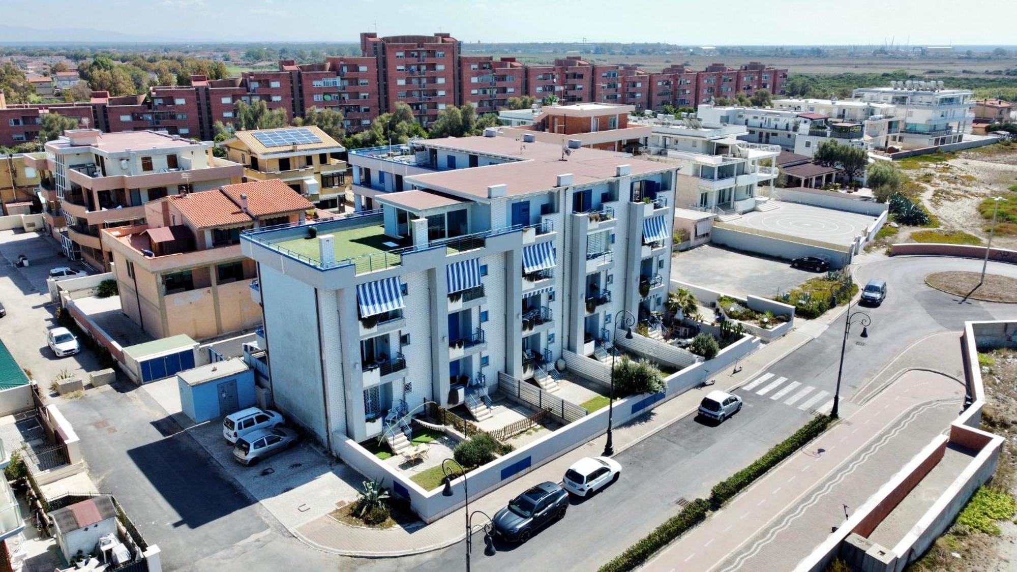 Alba Suite-Rome Airport Fco-Fronte Mare Фьюмичино Экстерьер фото